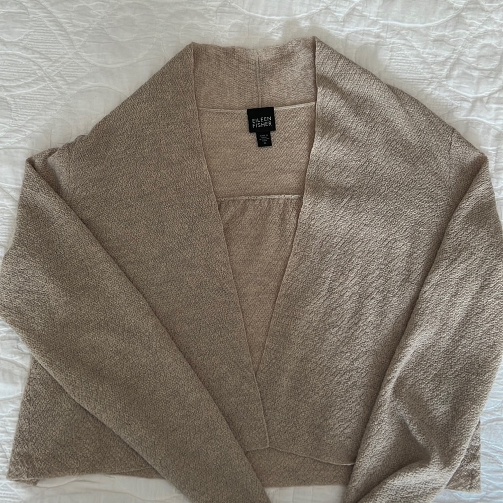 Eileen Fisher beige cardigan. Hits at high hip. M. EUC. 21” at back seam.